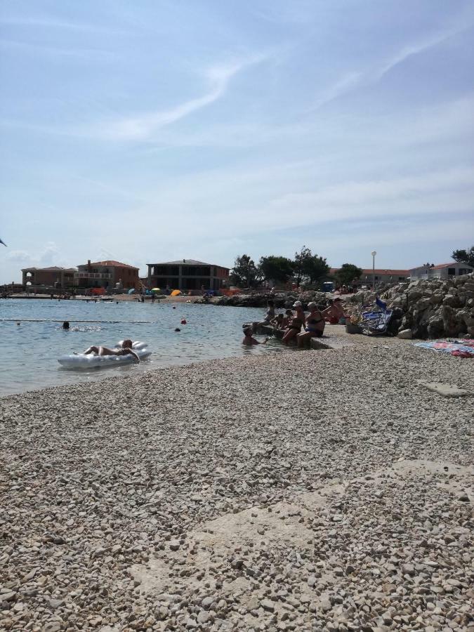 Apartman Kolarek Vir Esterno foto